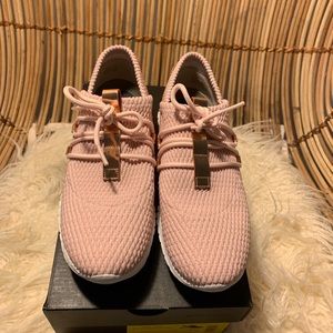 Brand new Cole Haan rose gold zero grand sneakers